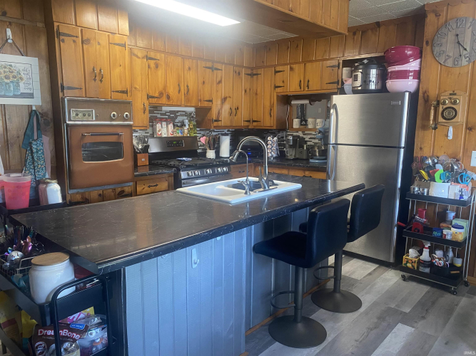 Listing Image 12