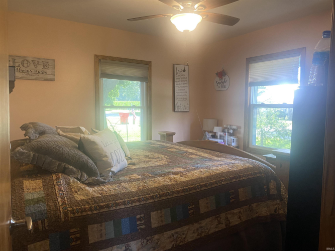 Listing Image 18