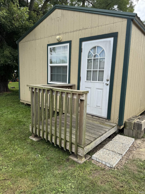 Listing Image 8