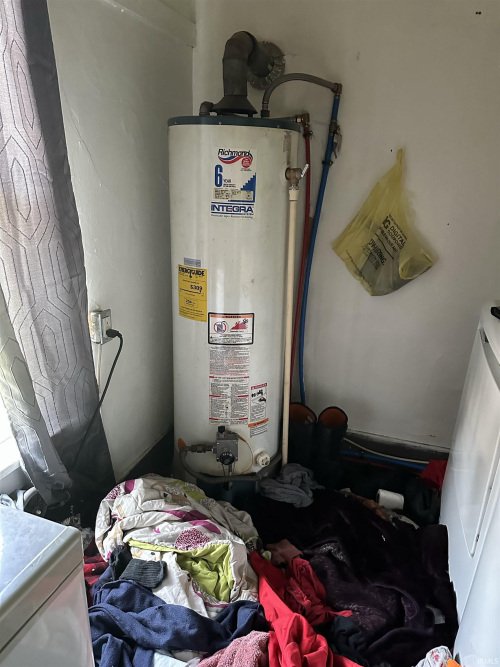 Listing Image 10