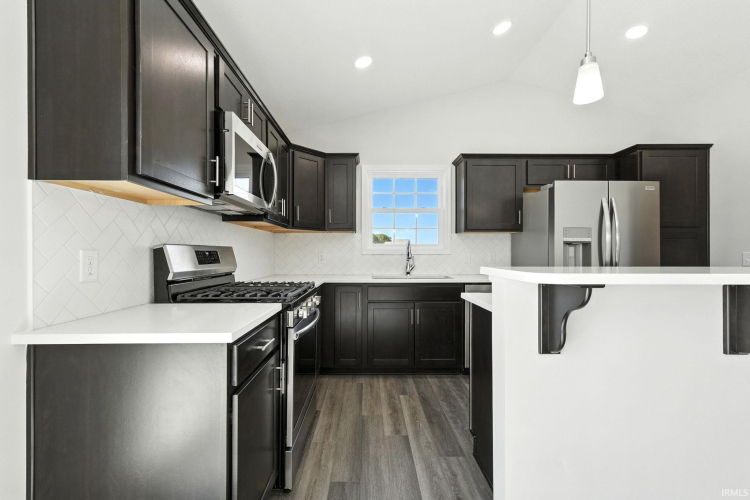 Listing Image 13
