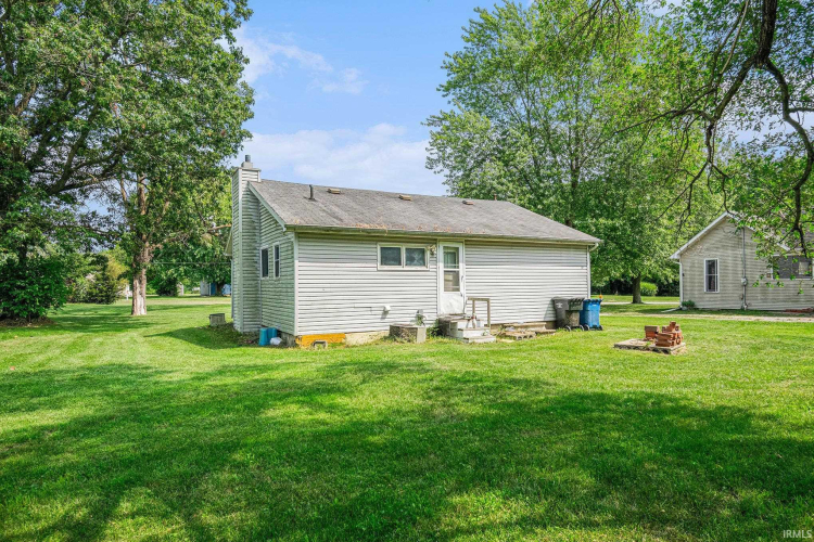 Listing Image 16