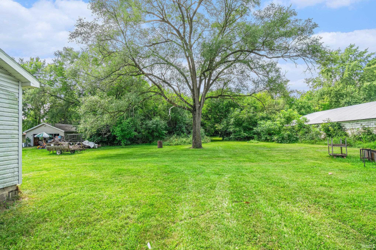 Listing Image 17