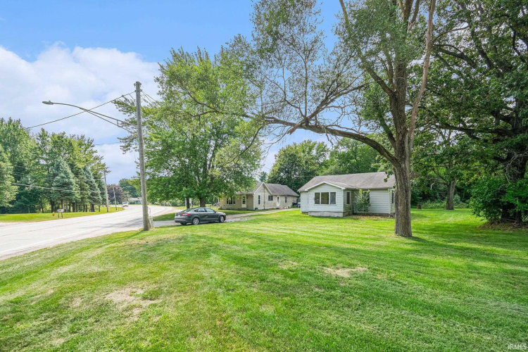 Listing Image 19