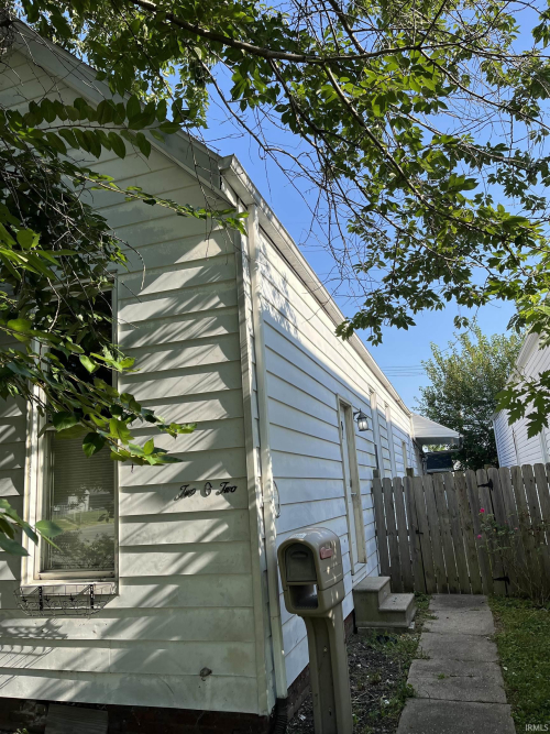 Listing Image 14