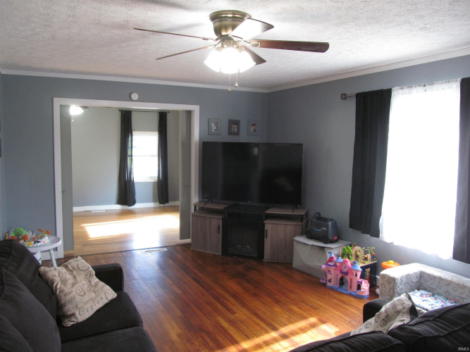 Listing Image 20