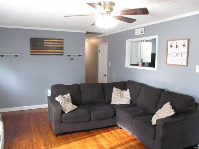 Listing Image 21