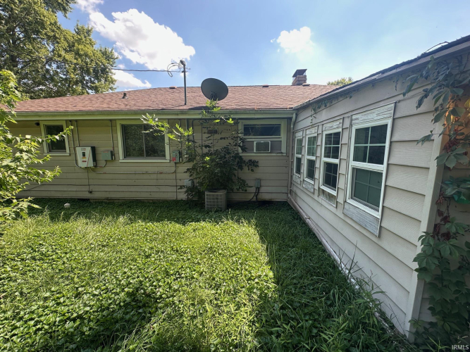 Listing Image 12
