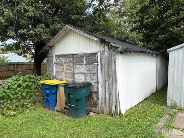 Listing Image 5