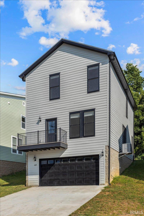 Listing Image 6