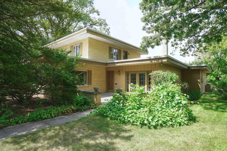 Listing Image 5