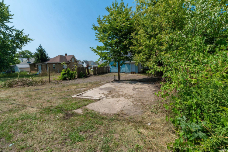 Listing Image 33