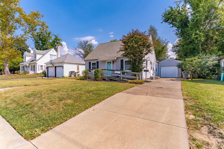 Listing Image 3
