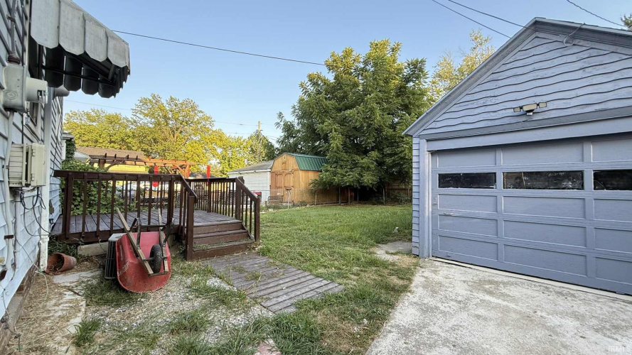 Listing Image 17