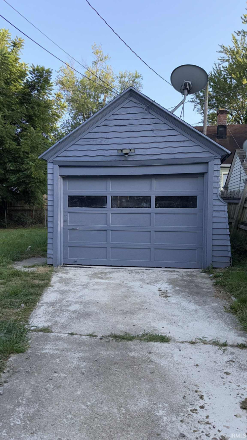 Listing Image 18