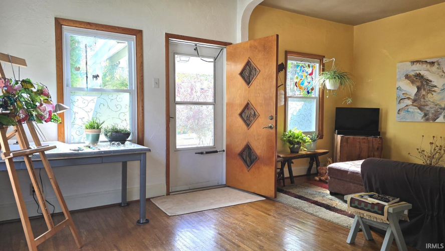 Listing Image 2