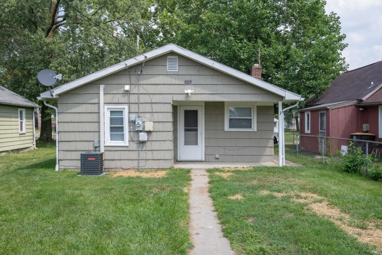 Listing Image 5