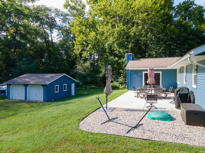 Listing Image 6