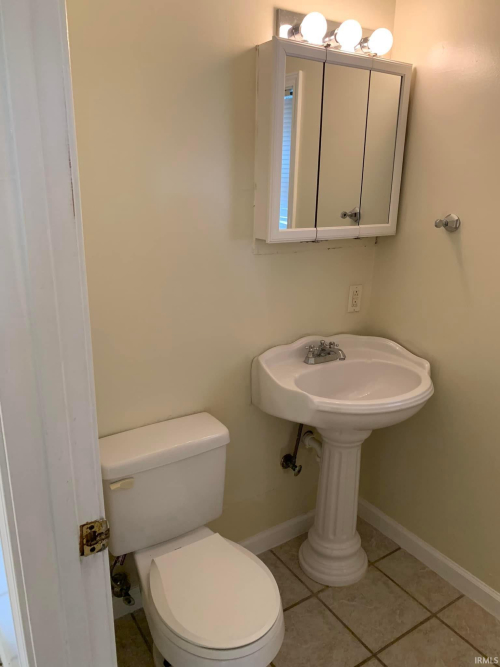 Listing Image 16