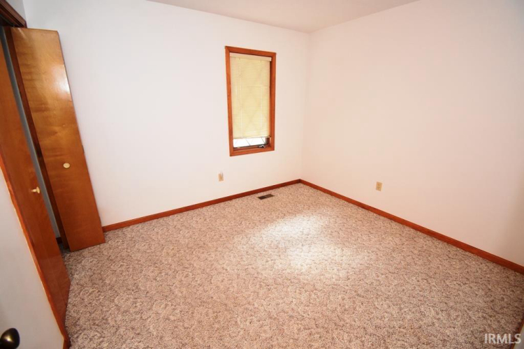 Listing Image 28