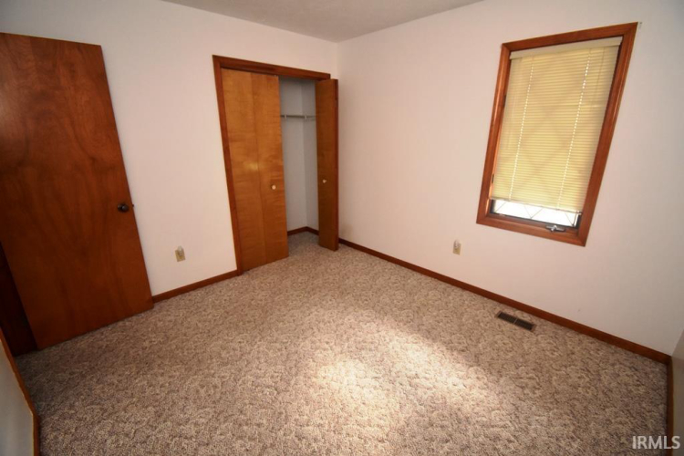 Listing Image 29