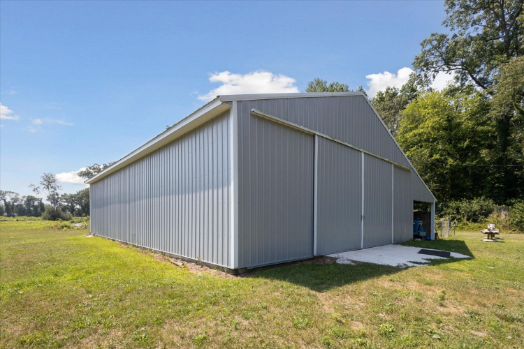 Listing Image 28