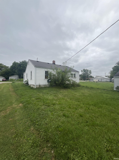 Listing Image 5