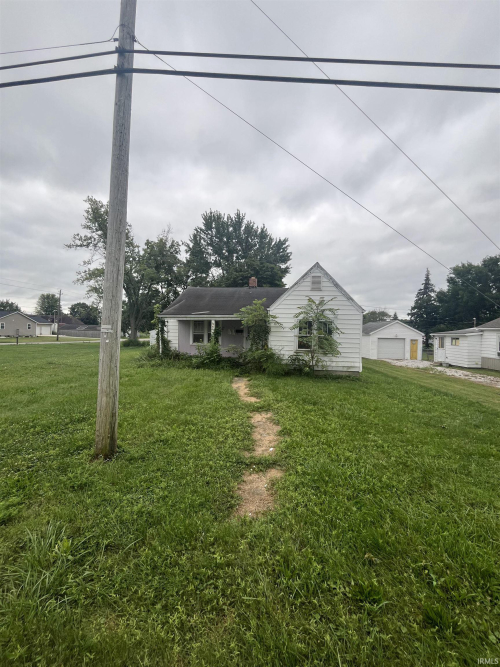 Listing Image 6