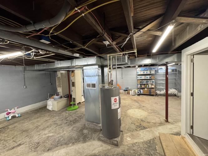 Listing Image 13