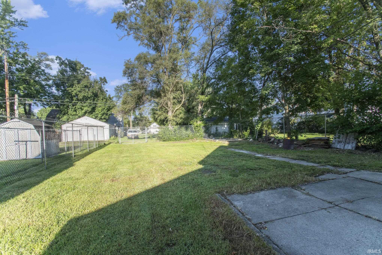 Listing Image 18