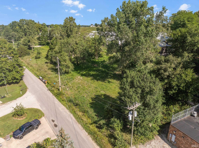 Listing Image 4