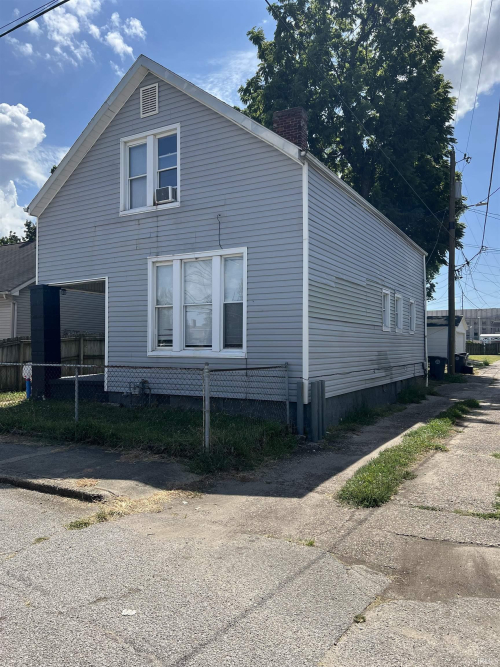 Listing Image 3