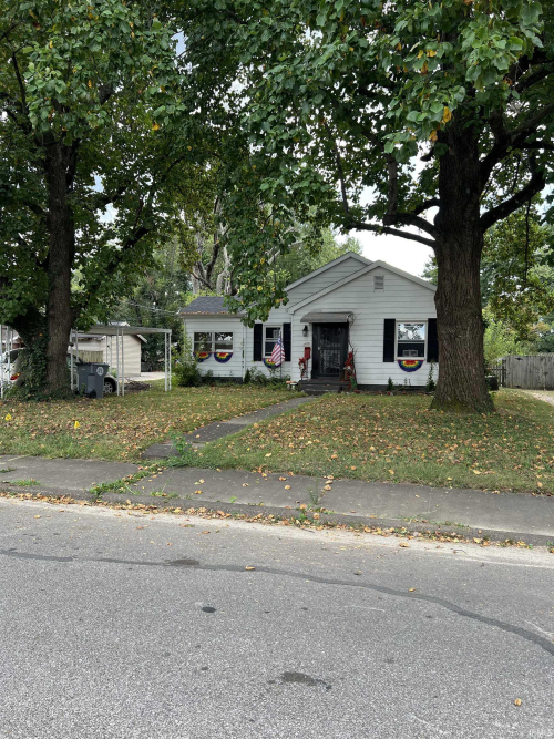 Listing Image 4