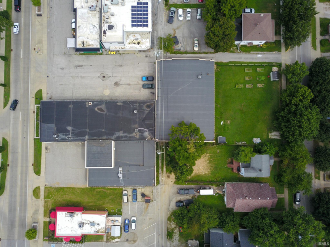 Listing Image 4