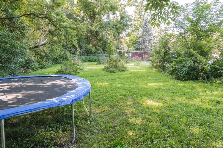 Listing Image 32