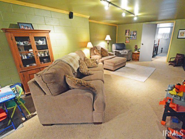 Listing Image 17