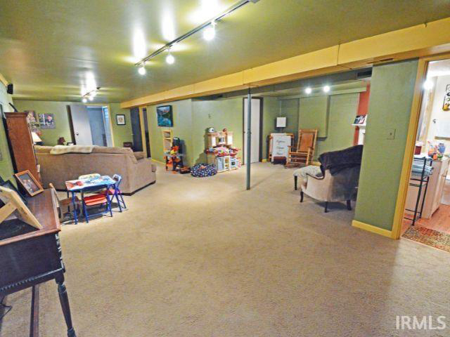 Listing Image 19