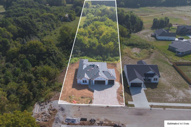 Listing Image 7