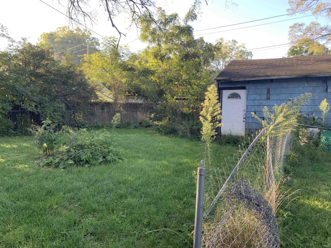 Listing Image 19