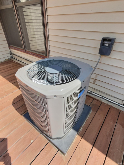 Listing Image 14
