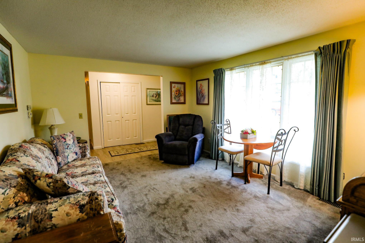 Listing Image 28