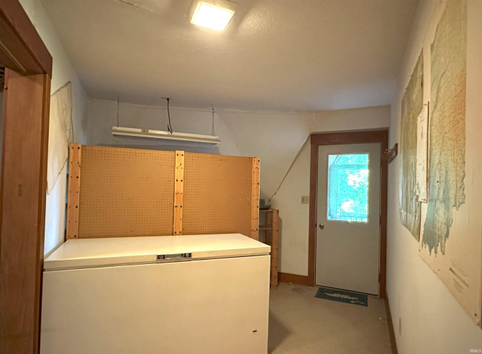 Listing Image 27