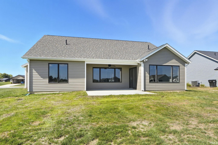 Listing Image 6