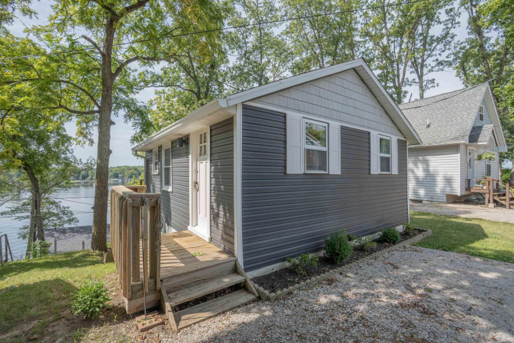 Listing Image 18