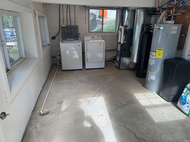 Listing Image 24