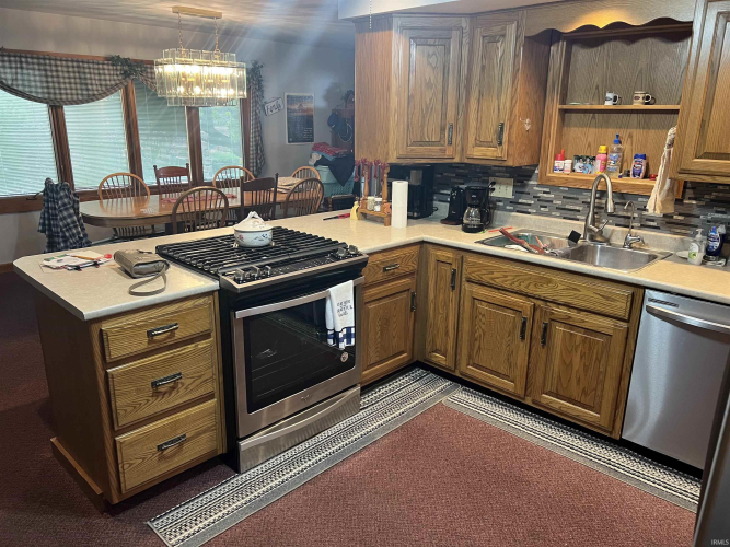 Listing Image 20
