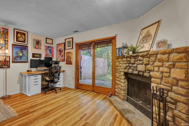 Listing Image 20