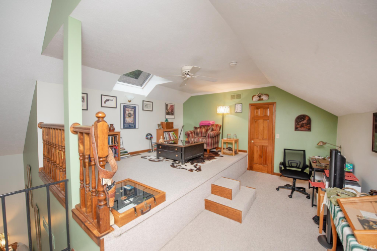 Listing Image 17