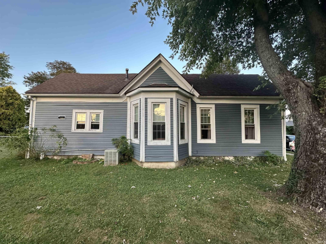 Listing Image 8