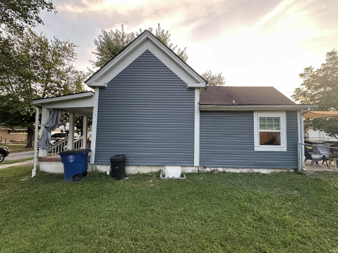 Listing Image 9